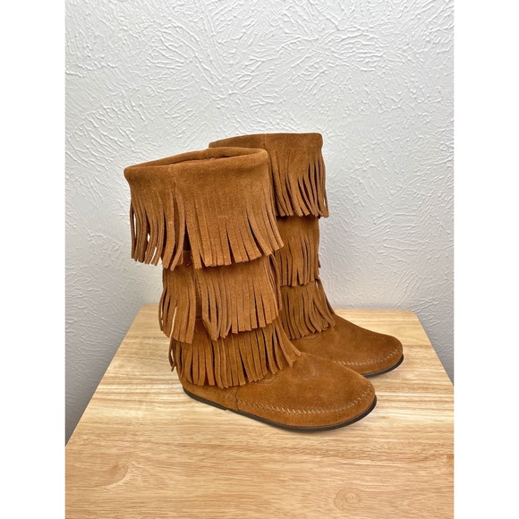 Minnetonka Three Layer Fringe Boot - Picture 2 of 8